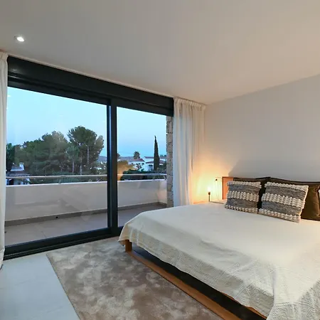 Ca Naomi By Marhen Homes *